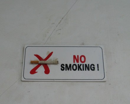 cartel prohibido fumar