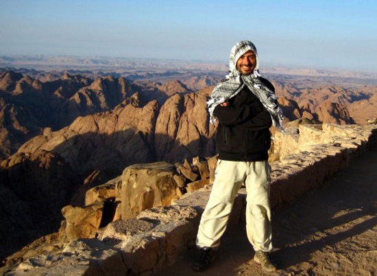 Quique Cardona en el Monte Sinaí