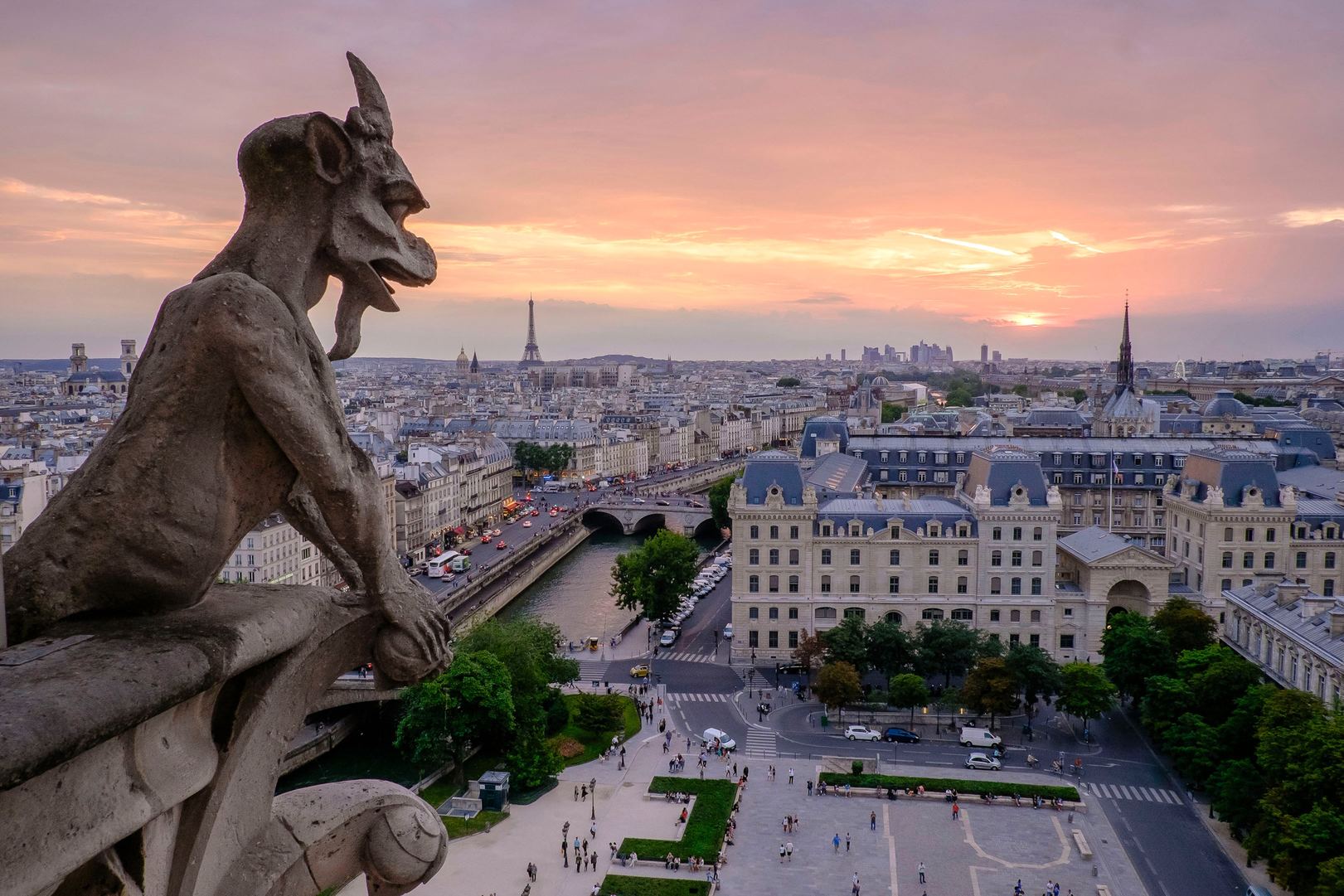 Semana Santa en París desde Biarritz