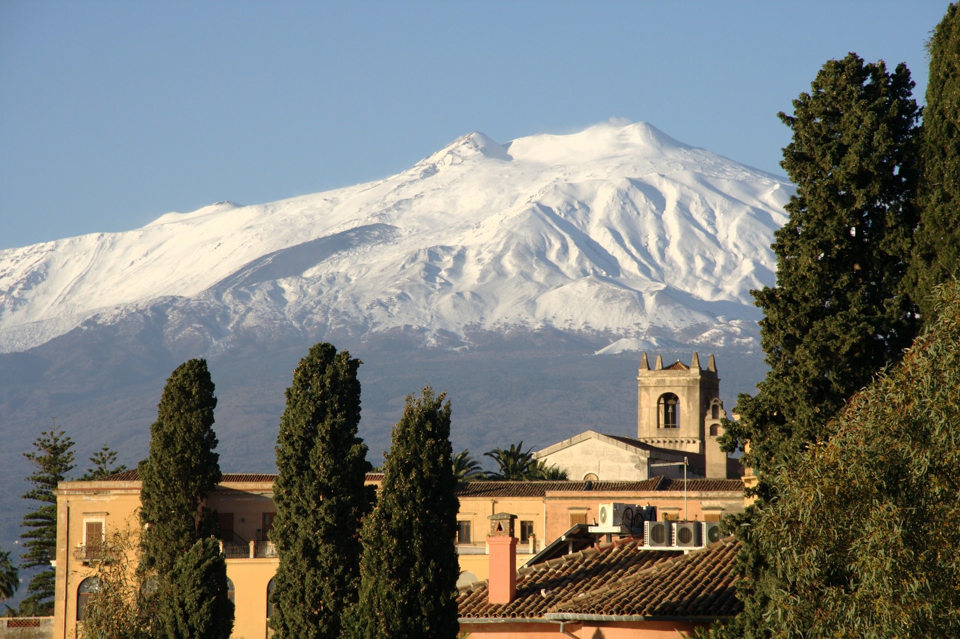 Circuito de la Sicilia Mágica en grupo en Semana Santa (salida desde Palermo)