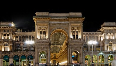 Milán