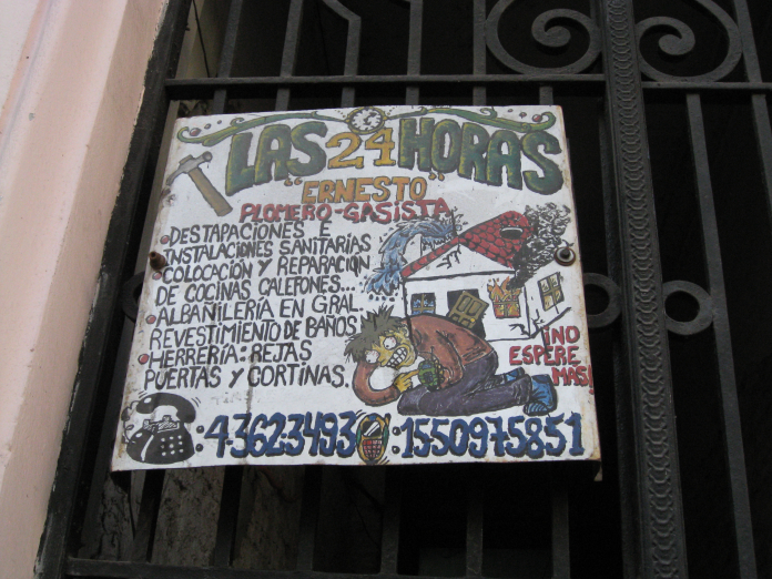 Curioso cartel en un viaje a Buenos Aires