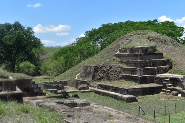 el-salvador-mayan-ruins-pre-colunbian-1258503