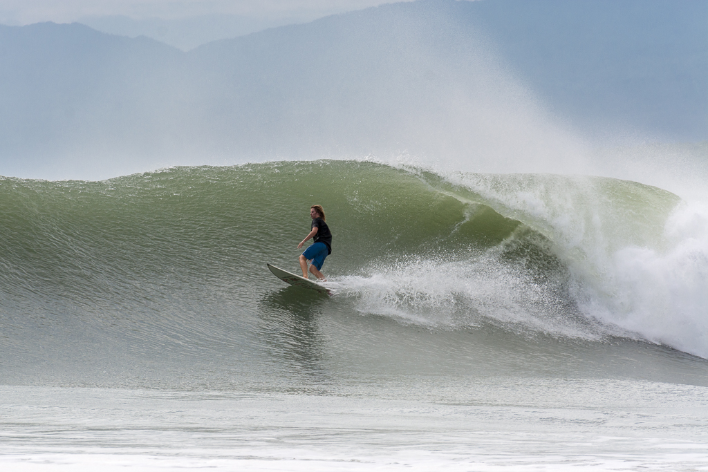 Surfer Punta Zicatela