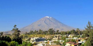 Visita Arequipa, Patrimonio cultural y natural de Perú volcan misti perú