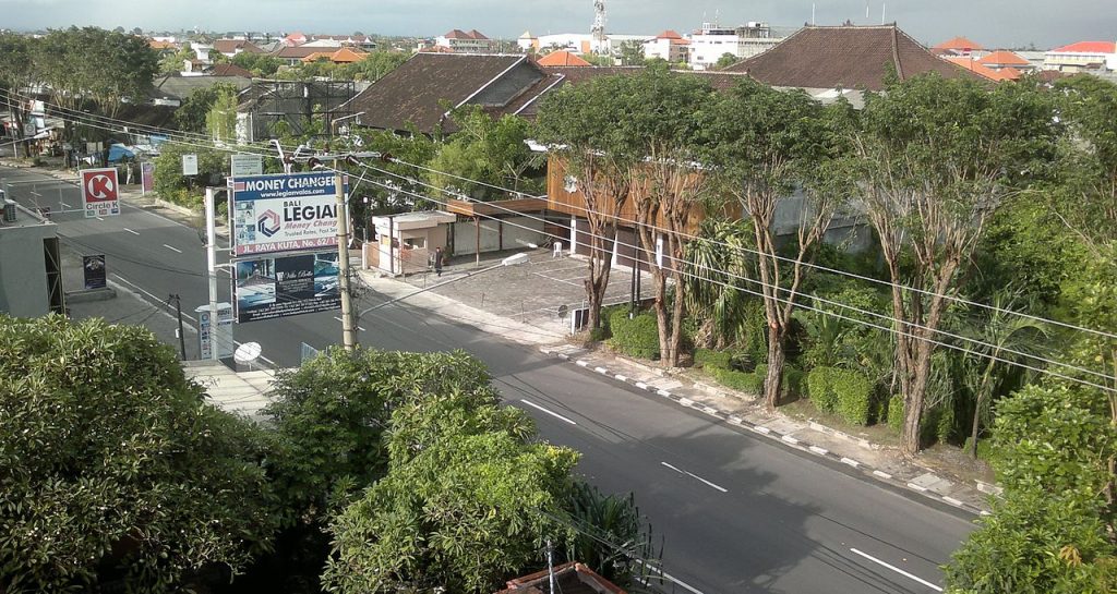 Calles desiertas durante el Nyepi Day