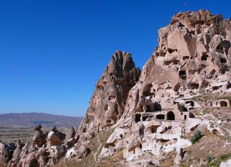 Espectacular vídeo de un viaje a Capadocia, Turquía castillo de uchisar capadocia turquia