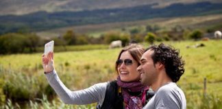 Hablando de viajes: Casares entrevistada por Eddy Lara