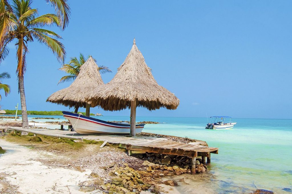 Isla Tintipán Playas de Colombia