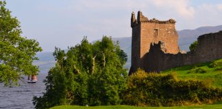 Visitar Escocia después del Bréxit Lago Ness en Escocia