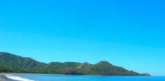 Un baño en Playa Matapalos, Costa Rica playa matapalos costa rica