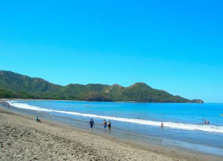 Un baño en Playa Matapalos, Costa Rica playa matapalos costa rica