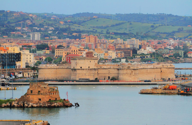 Puerto de Civitavecchia