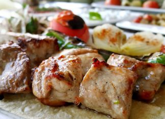 Comidas típicas de Turquía Sis-Kebab-comida-típica-de-Turquía-