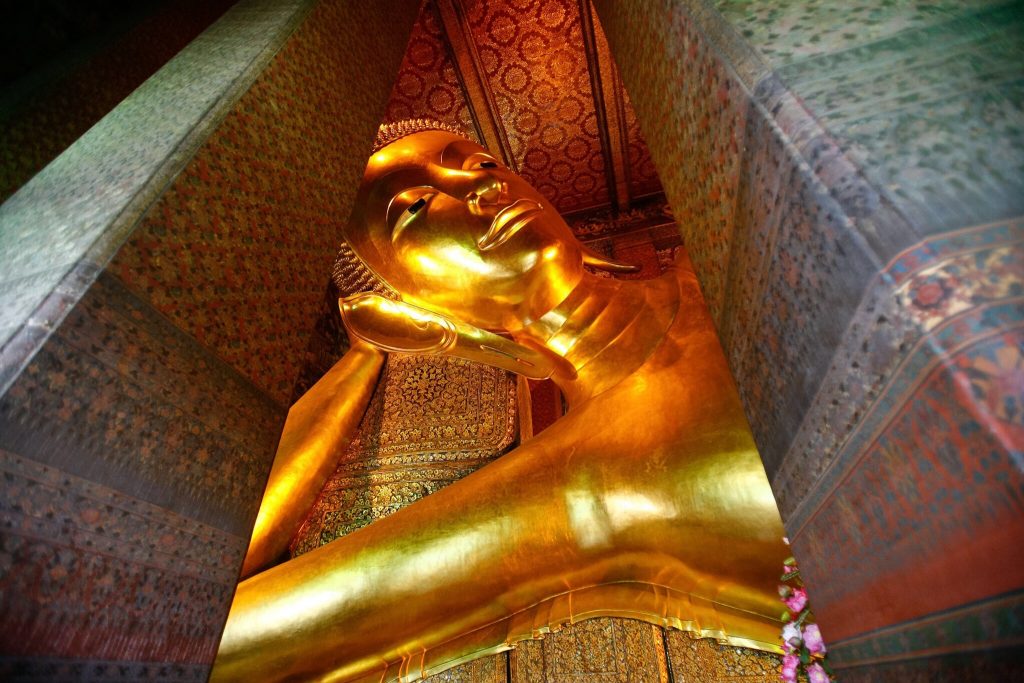 templo buda reclinado tailandia