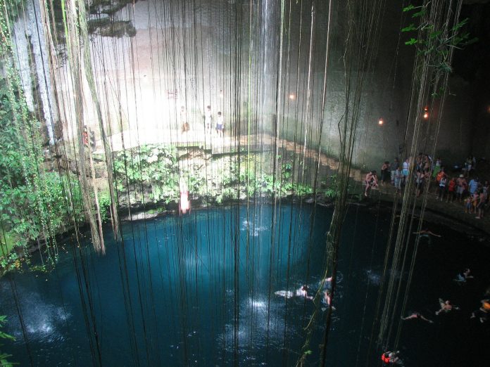 Cómo es bucear en cenotes de Yucatán, México cenotes en méxico buceo