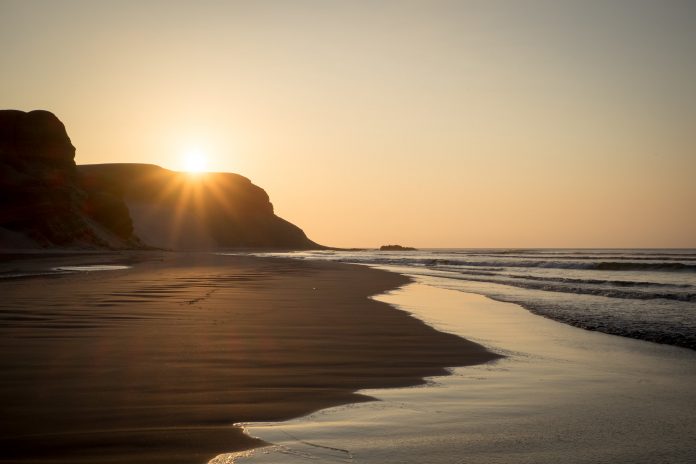 Disfruta la ola más larga del mundo en un viaje a Perú Chicama Perú