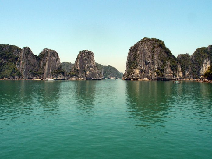 Escalar en Vietnam: Ha Long Bay ha long bay vietnam