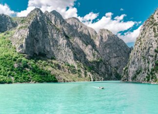 ¿Por qué todo el mundo quiere viajar a Albania?