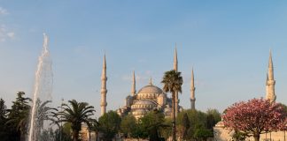 Visita la Mezquita Azul en Estambul, Turquía