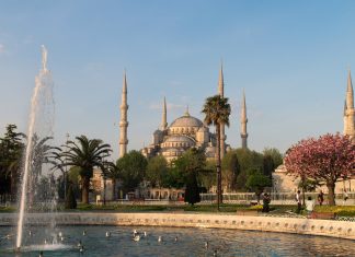 Visita la Mezquita Azul en Estambul, Turquía