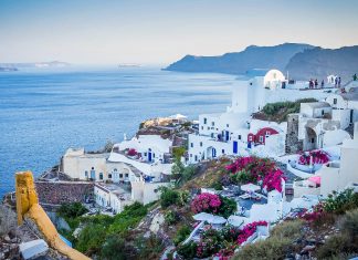 ¿Cómo será el sorteo? Últimas horas para ganar un vuelo a Grecia oia santorini grecia