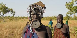 El parque temático de las tribus de Etiopía Tribus en Etiopía