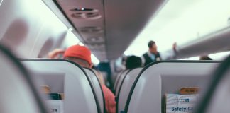 ¿Viajar en primera clase o clase turista? viajar en turista o en primera clase