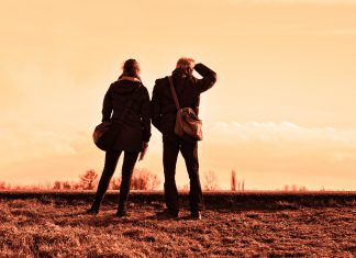 ¿Quiénes contratan agencias de viajes en España?