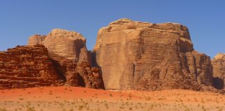Desierto rojo de Wadi Rum en Jordania Desierto de Wadi Rum