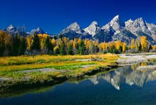 Estados Unidos: Yellowstone, Monte Rushmore y parques naturales de Utah a tu aire en coche de alquiler
