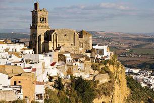 Ruta de los pueblos blancos de Andalucía en coche de alquiler