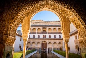 Descubriendo el Albaicín en grupo, Granada