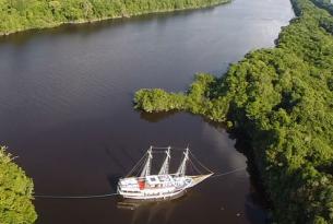 Fin de año en velero lujoso en el Amazonas