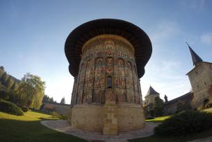 Rumanía Esencial en 8 días con los Monasterios Pintados (salidas garantizadas)