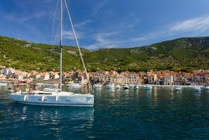 Viaje en Velero por Croacia: Navega por Dalmacia Central