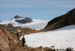 Trekking bajo las auroras boreales en la tierra de Tunu: costa este de Groenlandia