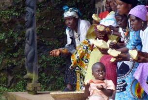 CAMERUN -  Las Chefferies del oeste. Ruta étnica. - Acompañante africanista desde Barcelona. Especial Semana Santa