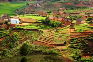 Pueblos y Costumbres de Madagascar