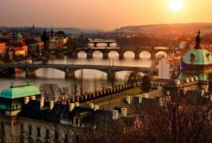 Escapada a Praga y Budapest en hoteles de 4* y tren entre ciudades.