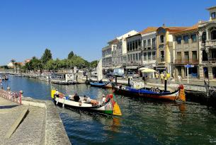 El Norte de Portugal en grupo: Coimbra, Oporto, Guimarães,...