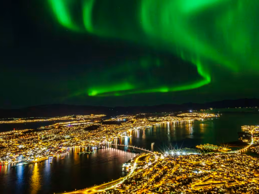 Viaje a Tromso y Svalbard en otoño: auroras boreales en el Ártico noruego