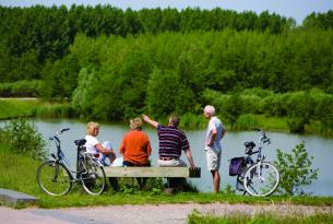 Lo mejor de Holanda en bicicleta: Amsterdam, Zaanse Schans y Voledam a tu aire