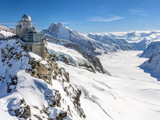 Montañas de Suiza y Lagos del Sur