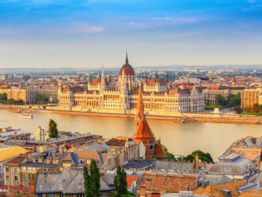 BUDAPEST: La perla del Danubio | Puente de Diciembre