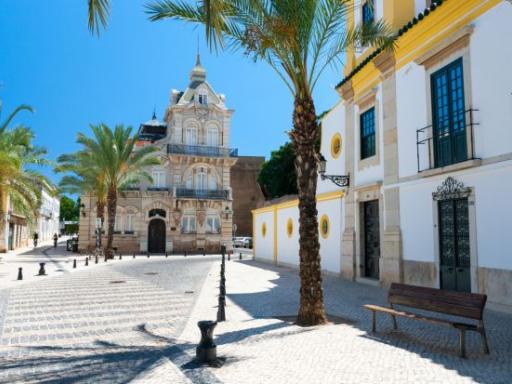 Circuito por Algarve: Playas vírgenes, Cueva de Benagil y pueblos con encanto (Septiembre)