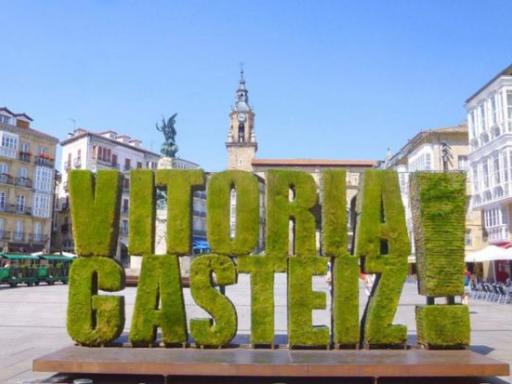 VITORIA Y LA RIOJA | Pueblos medievales, gastronomía y vinos | Semana Santa