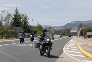 Viaje en moto Cantabria Infinita 8 días en tu propia moto o de alquiler.