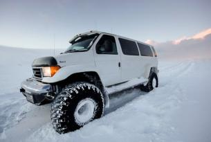 Viaje en moto de nieve Islandia