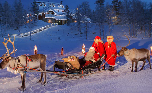 Puente de la Inmaculada en Laponia con motos de nieve, paseos en trineo y casa de Papá Noel
